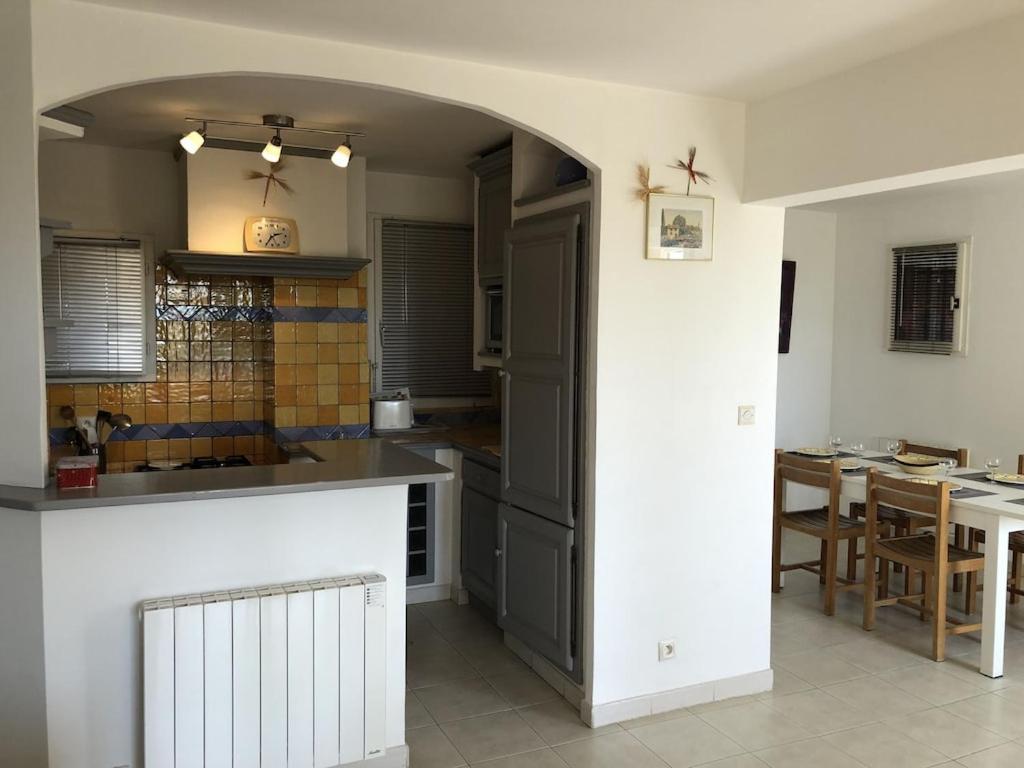 Appartement 60M2 - 2 Chambres A Une Minute Des Plages, Parking Prive Sausset-les-Pins Exteriér fotografie